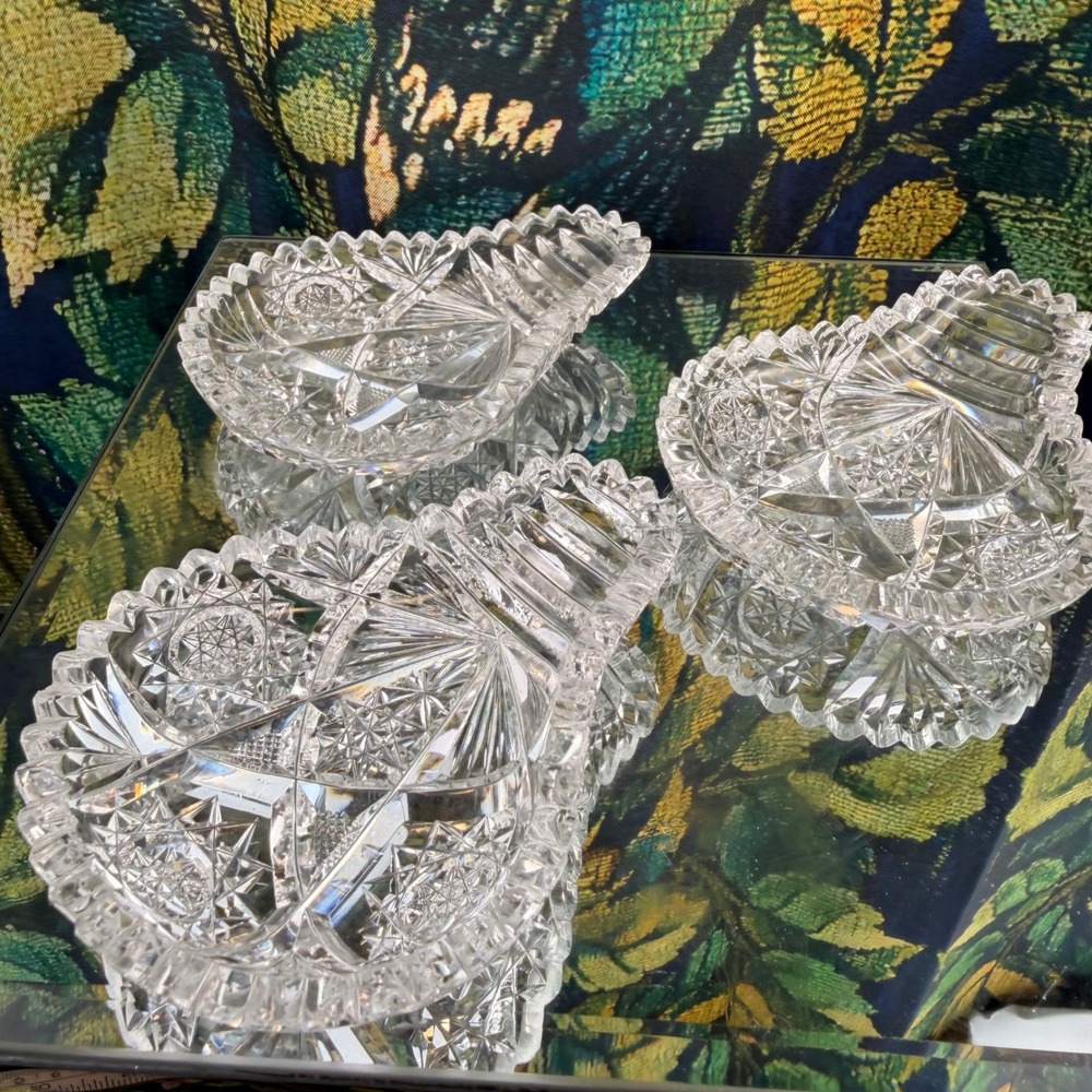 Vintage Brilliant Cut Crystal Pear Shaped Nappy Dishes Set of‎ 3 Sawtooth Rim 5"